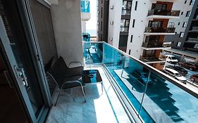 Wave 3 Promenada Apartments